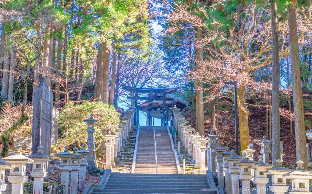 三峯神社さんの遙拝殿